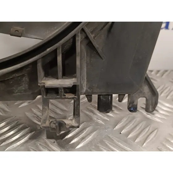 Electroventilador para Nissan Micra (K12E)