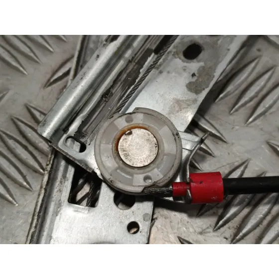 Elevalunas Delantero Izquierdo para Ford Fiesta (Cb1)
