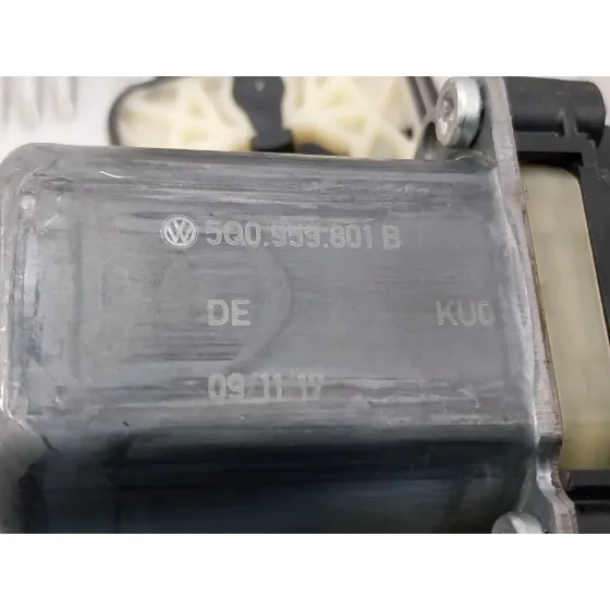 Elevalunas Delantero Izquierdo para Seat Ateca (Kh7)