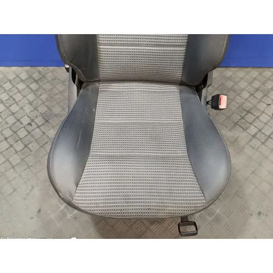 Asiento Delantero Derecho para Mercedes-Benz Clase A (W169)