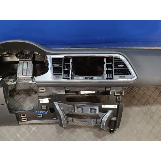 Salpicadero para Seat Ateca (Kh7)
