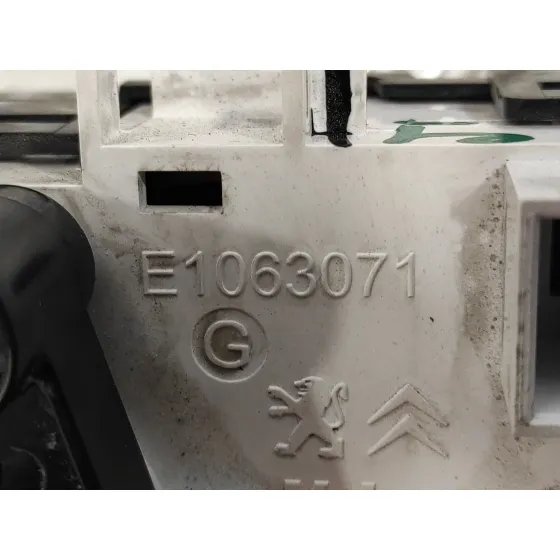 Mando Climatizador para Peugeot 208