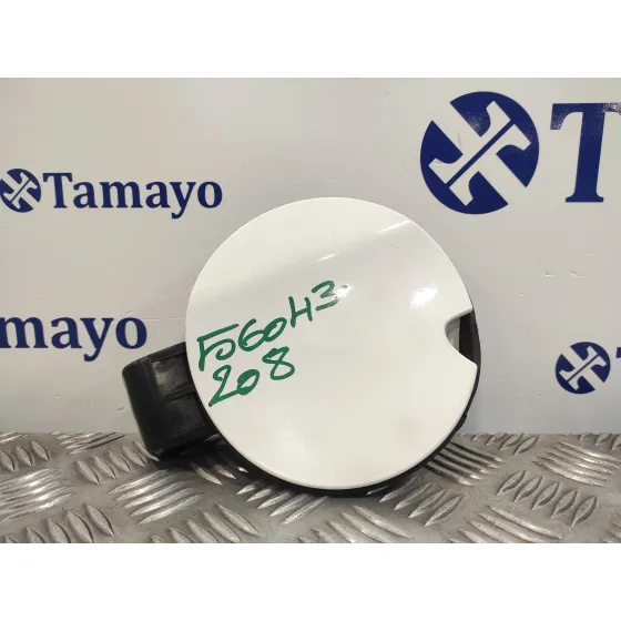 Tapa Exterior Combustible para Peugeot 208