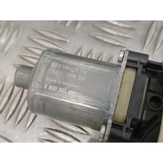 Elevalunas Delantero Derecho para Seat Leon (5F1)