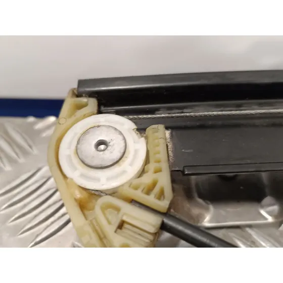 Elevalunas Delantero Derecho para Seat Leon (5F1)