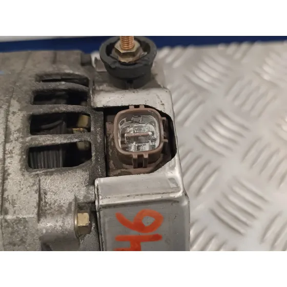 Alternador para Toyota Corolla Verso (R1)
