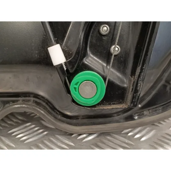Elevalunas Delantero Izquierdo para Volkswagen Passat Variant (365)
