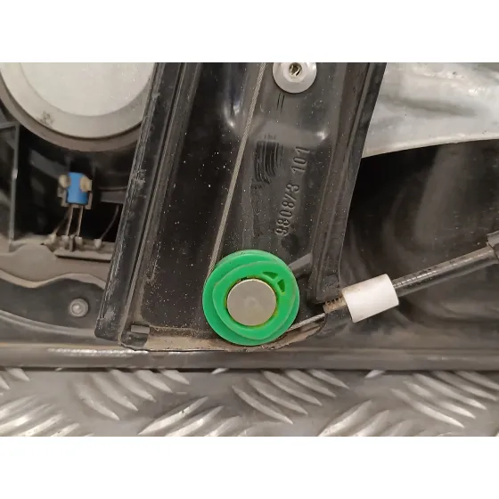 Elevalunas Delantero Izquierdo para Volkswagen Passat Variant (365)