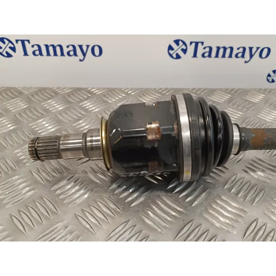 Transmision Delantera Derecha para Toyota Corolla Verso (R1)