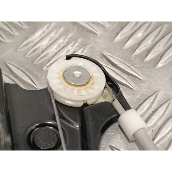 Elevalunas Delantero Izquierdo para Volkswagen Polo (6R1)
