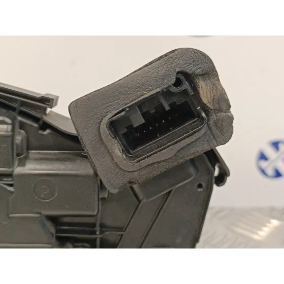 Cerradura Puerta Delantera Derecha para Volkswagen Polo (6R1)