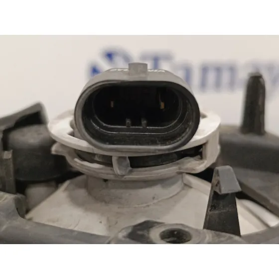Faro Antiniebla Derecho para Jeep Patriot