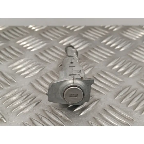 Bombin Puerta Delantera Izquierda para Seat Ateca (Kh7)