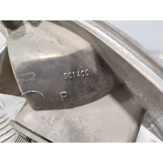 Piloto Delantero Derecho para Ford Fiesta Berl./Courier