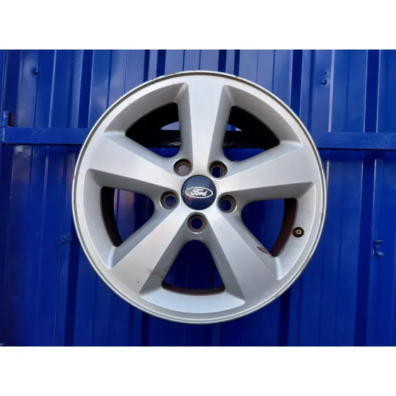Llanta para Ford Focus Berlina (Cap)