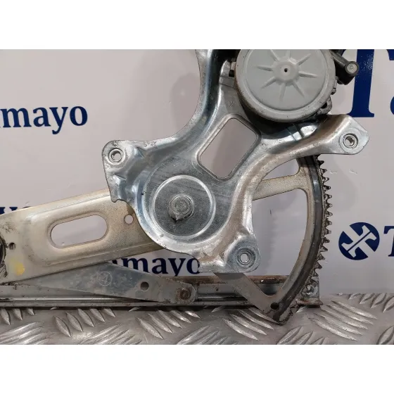 Elevalunas Delantero Izquierdo para Toyota Rav 4 (A3)