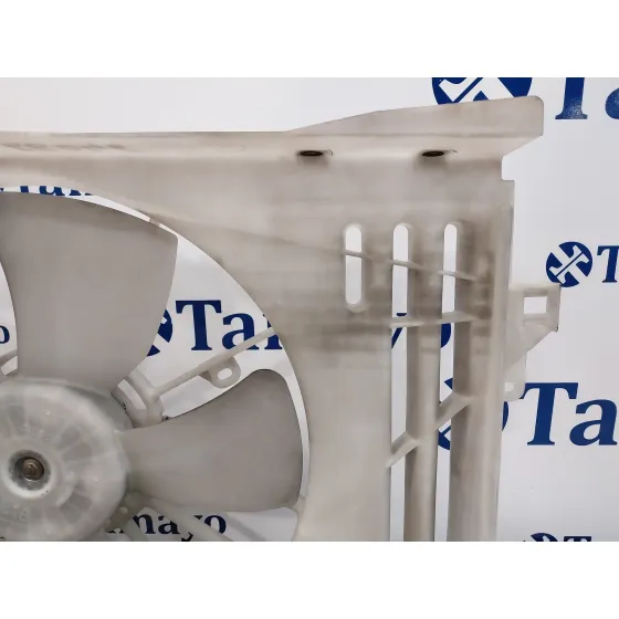Electroventilador para Toyota Corolla Verso (R1)