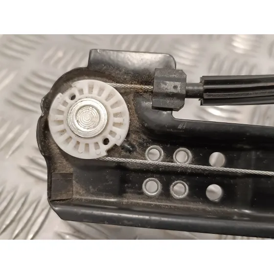 Elevalunas Delantero Izquierdo para Seat Ibiza (6J5)