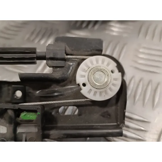Elevalunas Delantero Izquierdo para Seat Ibiza (6J5)