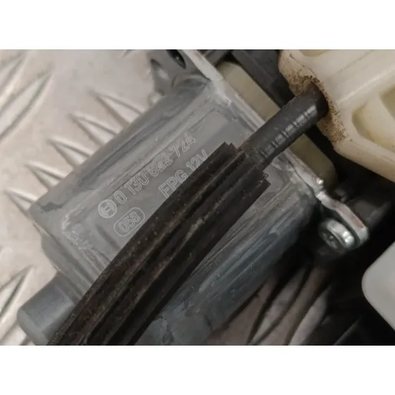 Elevalunas Trasero Derecho para Seat Leon (5F1)