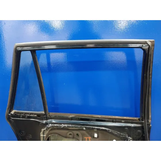 Puerta Trasera Izquierda para Toyota Rav 4 (A3)