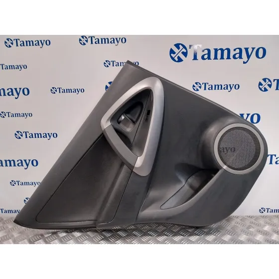 Guarnecido Puerta Trasera Derecha para Toyota Rav 4 (A3)