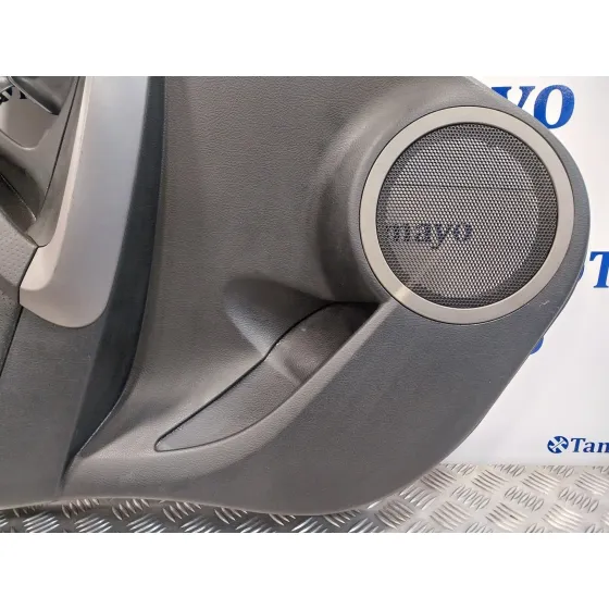 Guarnecido Puerta Trasera Derecha para Toyota Rav 4 (A3)