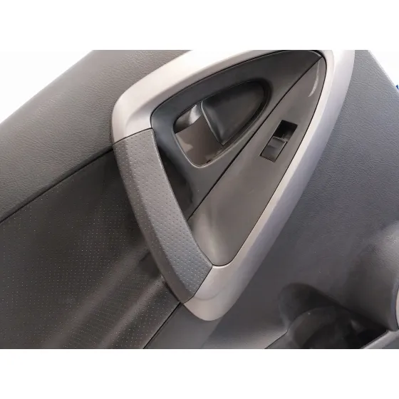 Guarnecido Puerta Trasera Derecha para Toyota Rav 4 (A3)