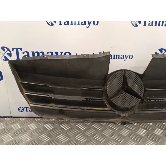 Rejilla Delantera para Mercedes-Benz Vaneo (W414) Furgoneta Compacta
