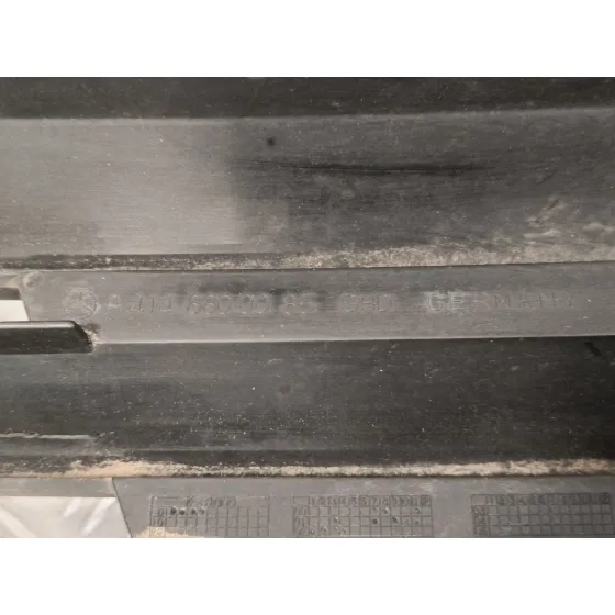 Rejilla Delantera para Mercedes-Benz Vaneo (W414) Furgoneta Compacta