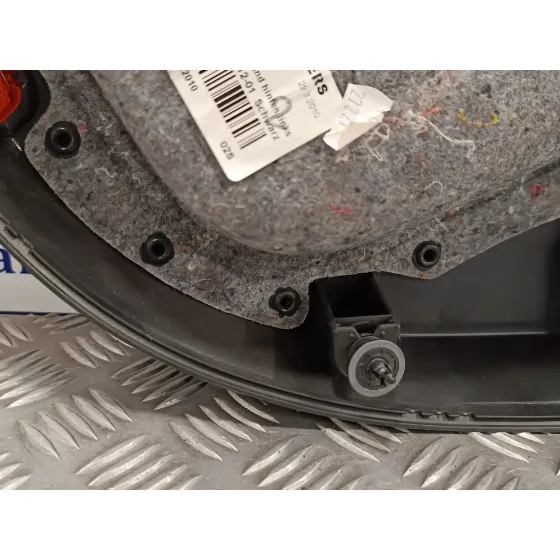 Guarnecido Puerta Trasera Izquierda para Volkswagen Passat Variant (365)