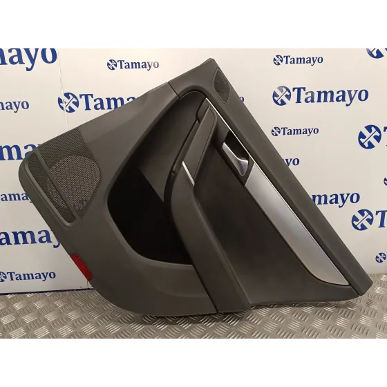 Guarnecido Puerta Trasera Derecha para Volkswagen Passat Variant (365)