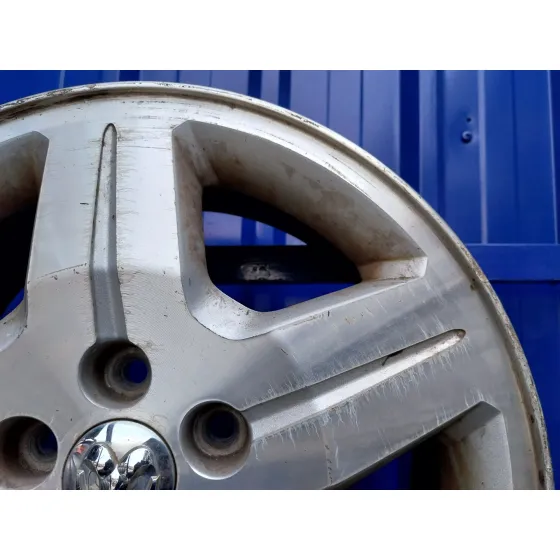 Llanta para Dodge Caliber