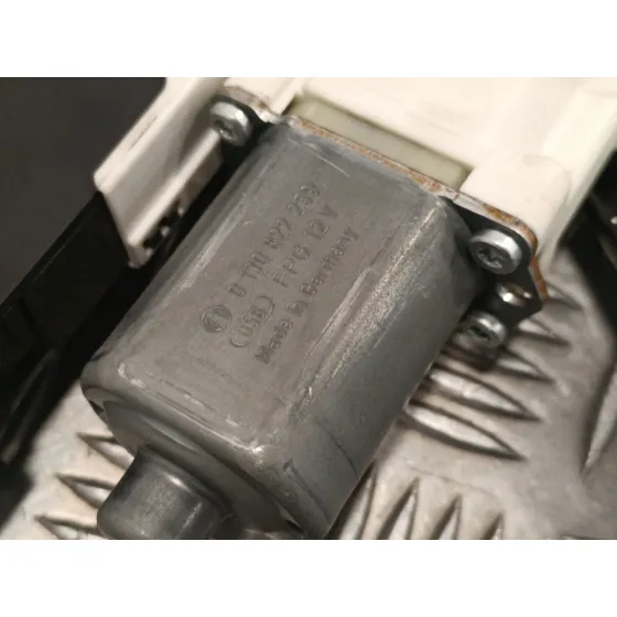 Elevalunas Delantero Derecho para Peugeot 407 Coupe