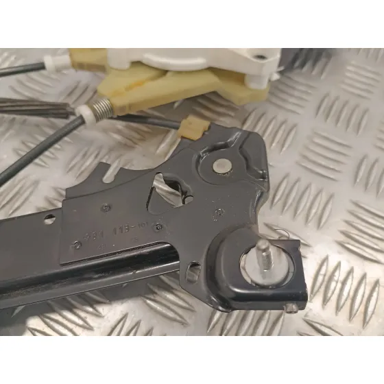 Elevalunas Delantero Izquierdo para Peugeot 407 Coupe