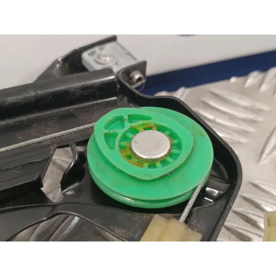 Elevalunas Delantero Izquierdo para Peugeot 407 Coupe