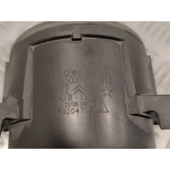 Faro Antiniebla Derecho para Peugeot 407 Coupe