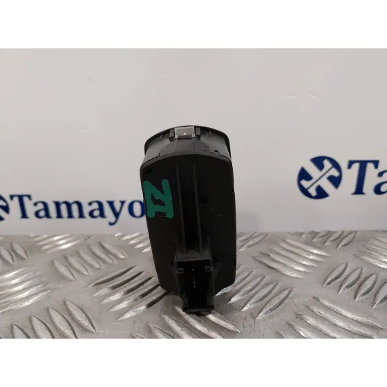 Mando Elevalunas Delantero Izquierdo para Opel Corsa D