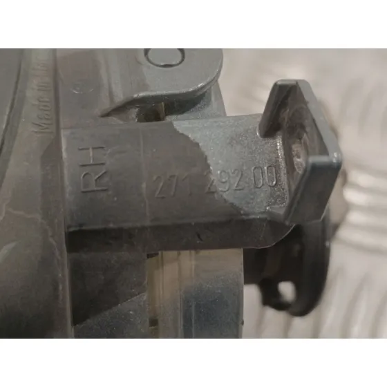 Faro Antiniebla Derecho para Volkswagen Jetta (1K2)