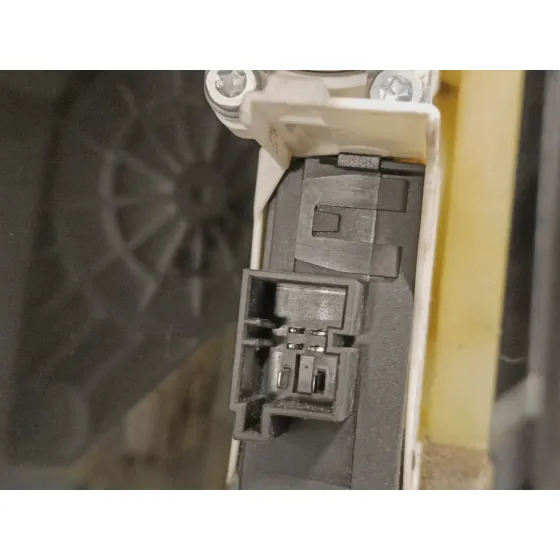 Elevalunas Trasero Derecho para Audi S6 Avant (4F5)