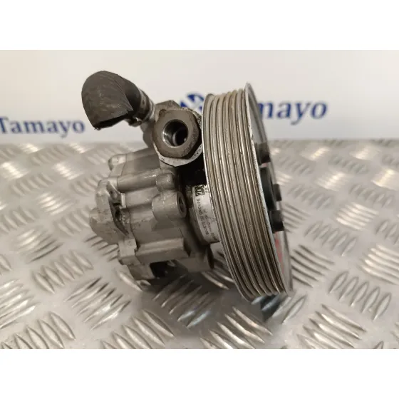 Bomba Servodireccion para Audi A6 Berlina (4B2)