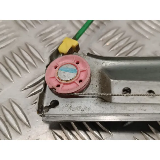 Elevalunas Delantero Izquierdo para Opel Corsa D