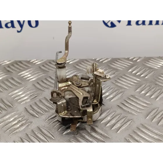 Cerradura Puerta Delantera Derecha para Kia K - Serie 2700 / 2500