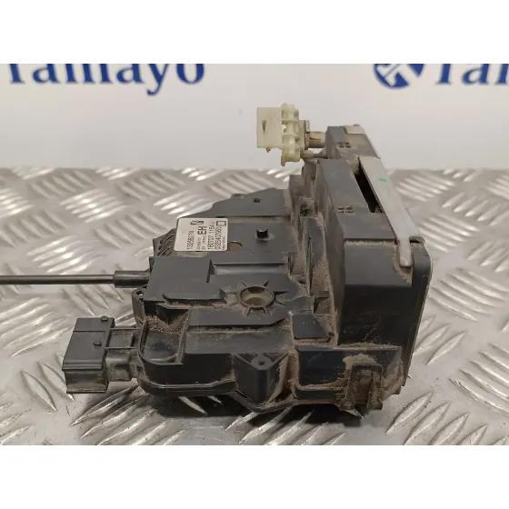 Cerradura Puerta Delantera Derecha para Opel Corsa D
