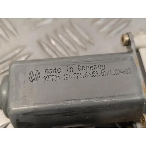 Motor Elevalunas Trasero Derecho para Volkswagen Golf V Berlina (1K1)