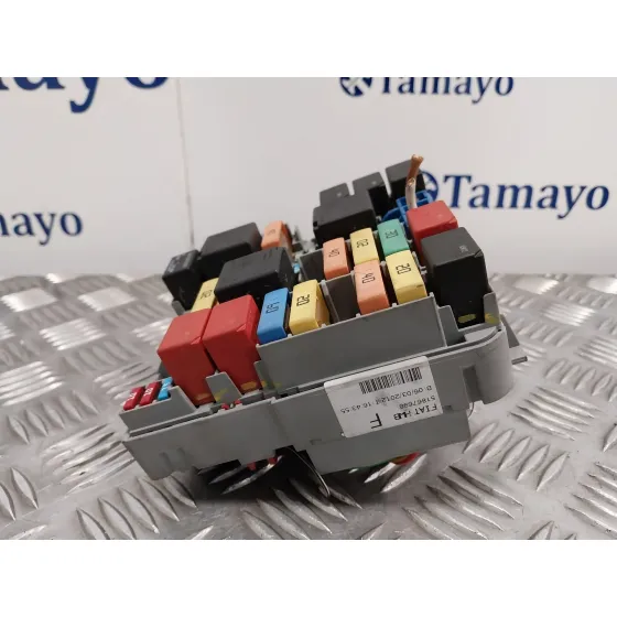 Caja Reles / Fusibles para Fiat Doblo