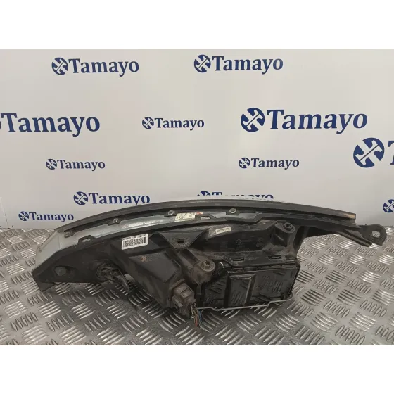 Faro Derecho para Ford Focus Berlina (Cak)