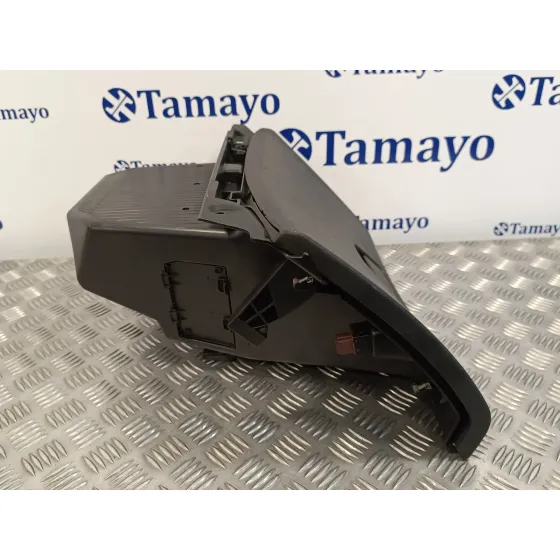 Guantera para Peugeot 208