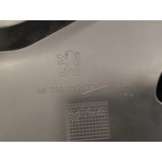 Guantera para Peugeot 208
