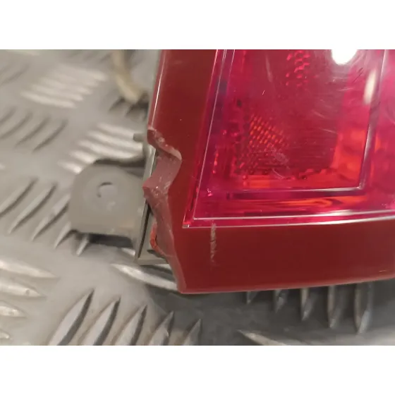 Piloto Trasero Derecho para Subaru Legacy Berl. B13 (Bl)